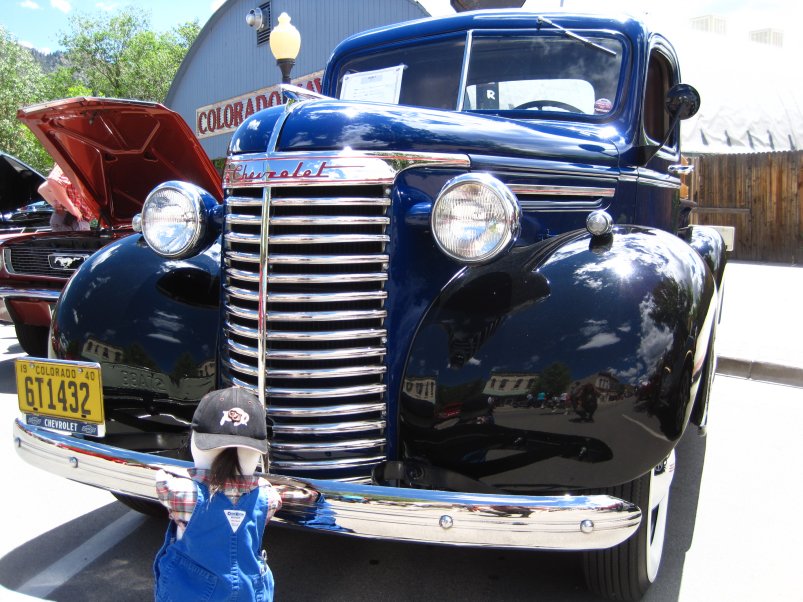 A Navy blue 1940 Chevrolet Truck
